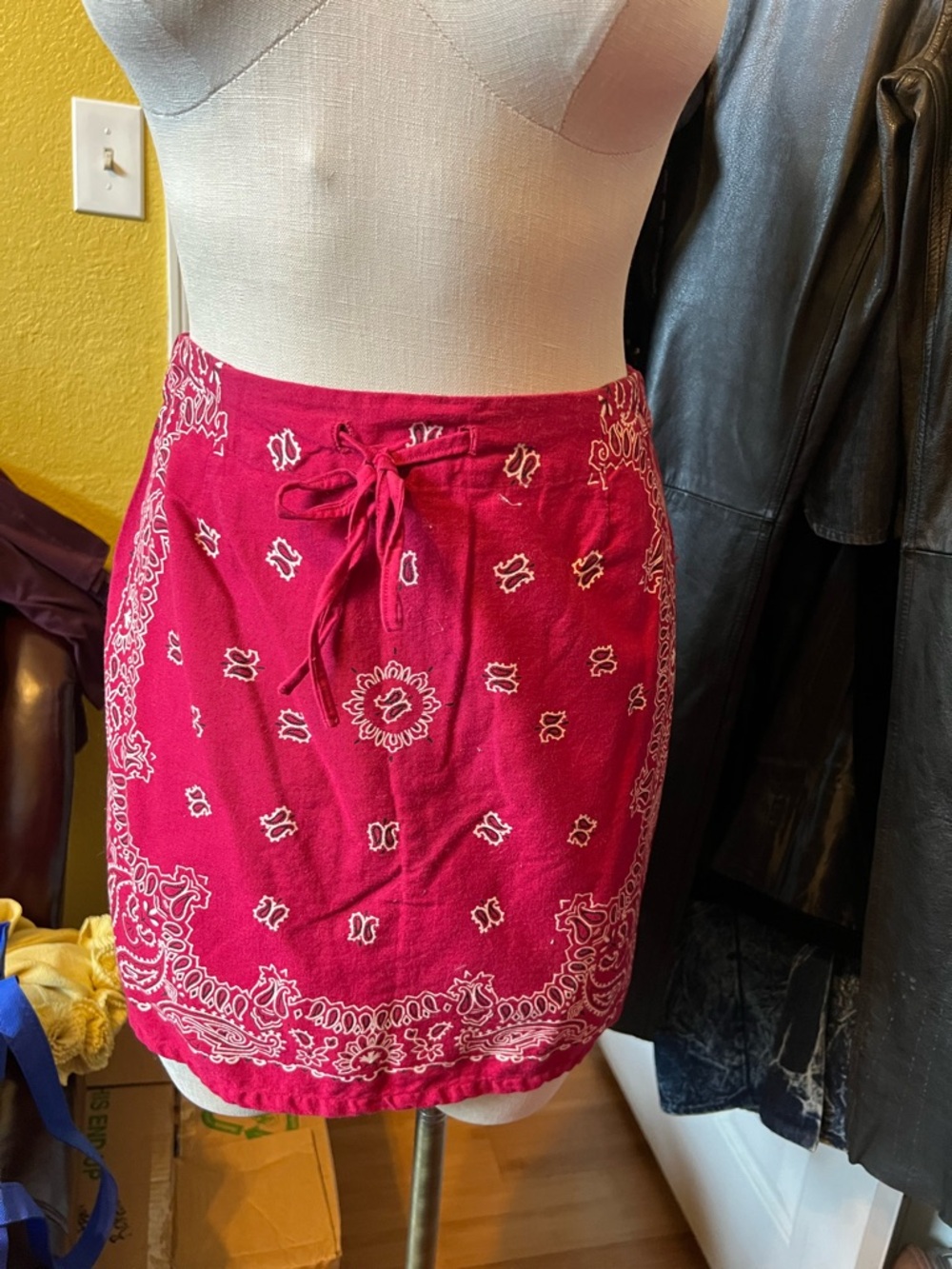 Women's Red Bandana-Print Mini Skirt